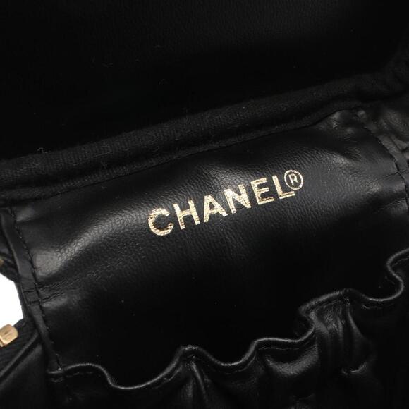 CHANEL Black Leather Logo Bag - Picture 5 of 11